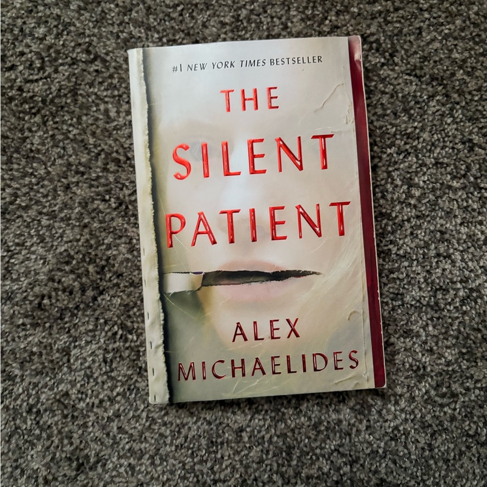 The Silent Patient by Alex Michaelides